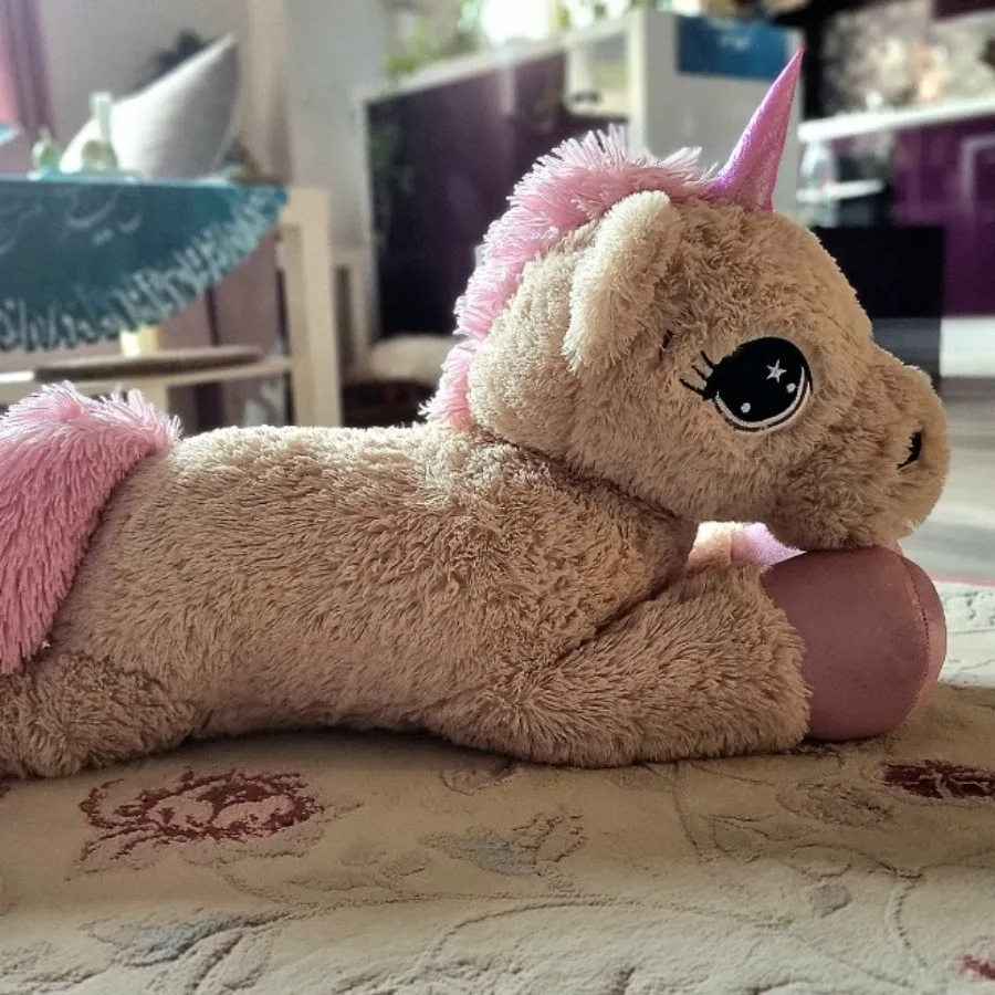 عروسک اسب تک شاخ