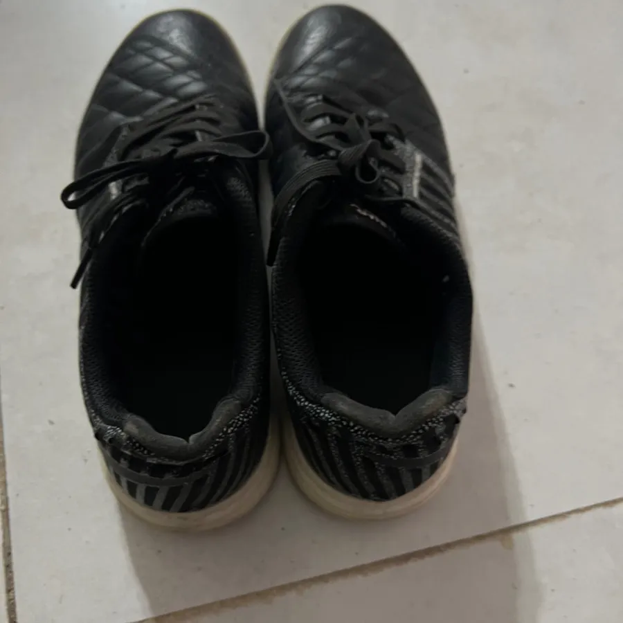 کفش ورزشی اسپرت