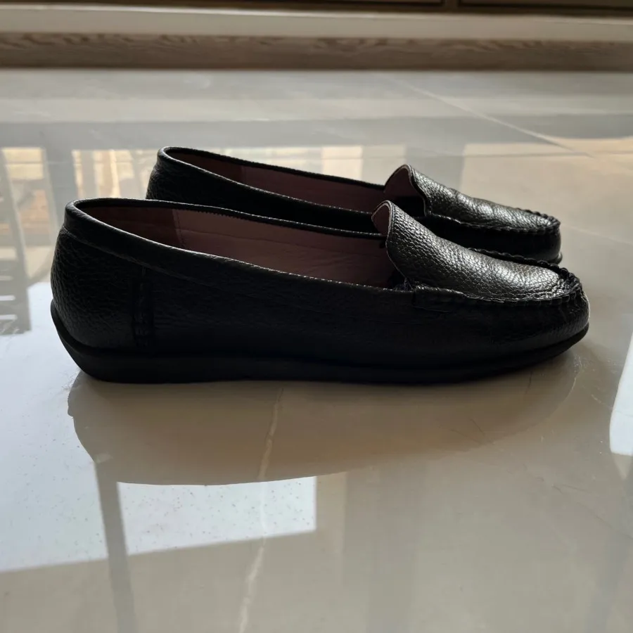 کالج چرم وحید