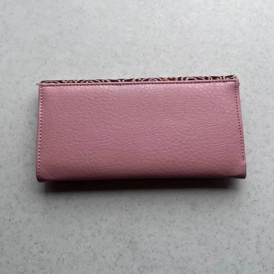 کیف پول زنانه