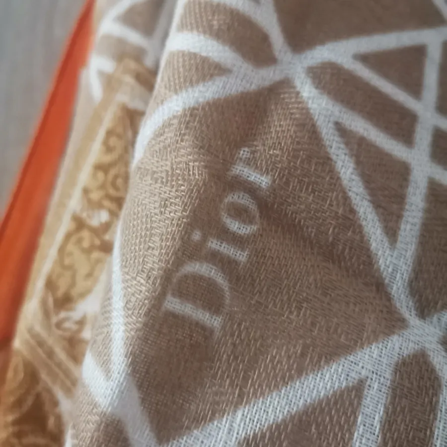 شال نخی پاییزه نارنجی کرم