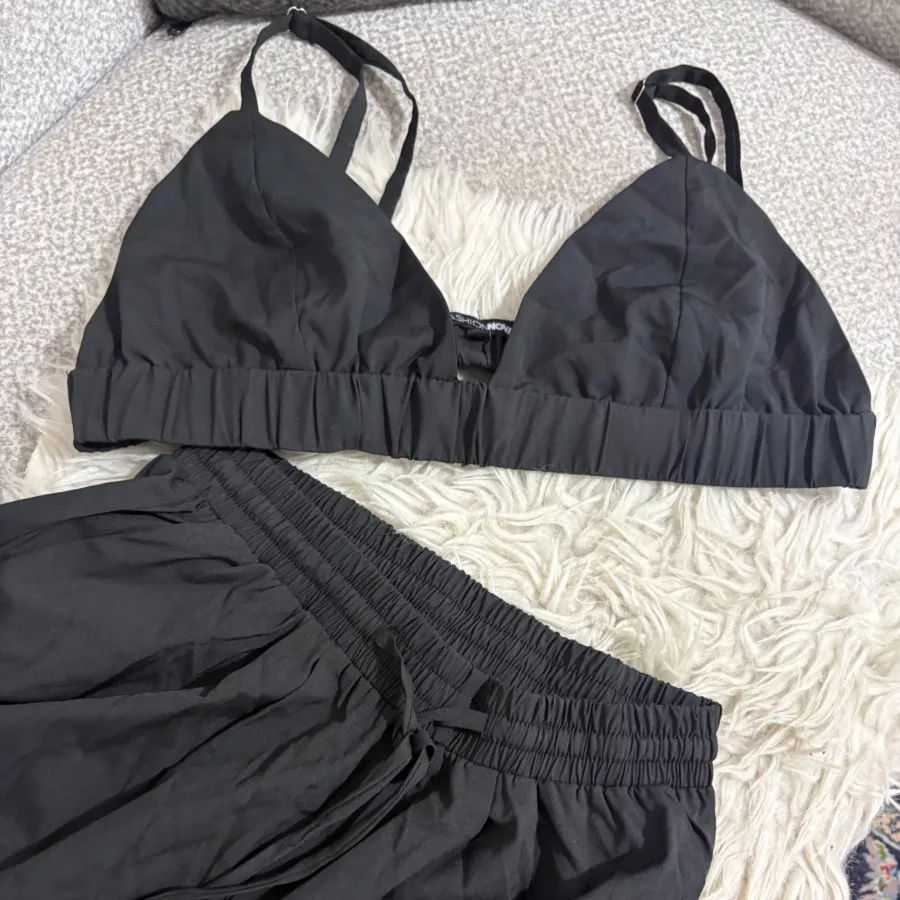 ست نیم تنه شلوار