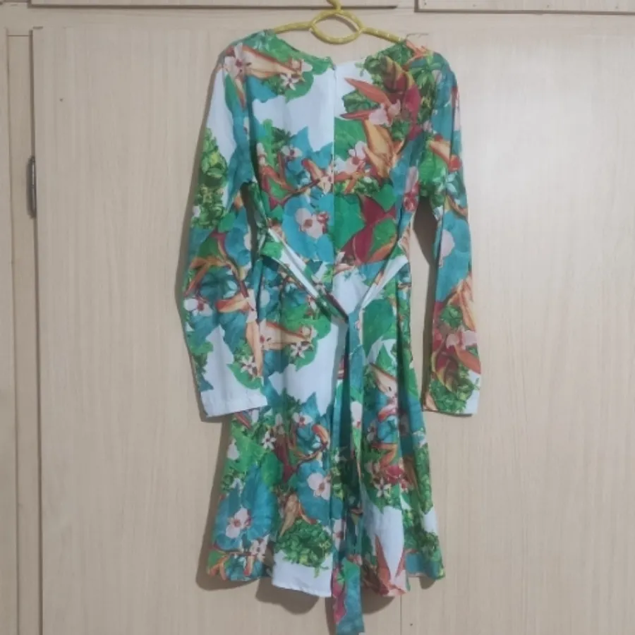 پیراهن دخترونه