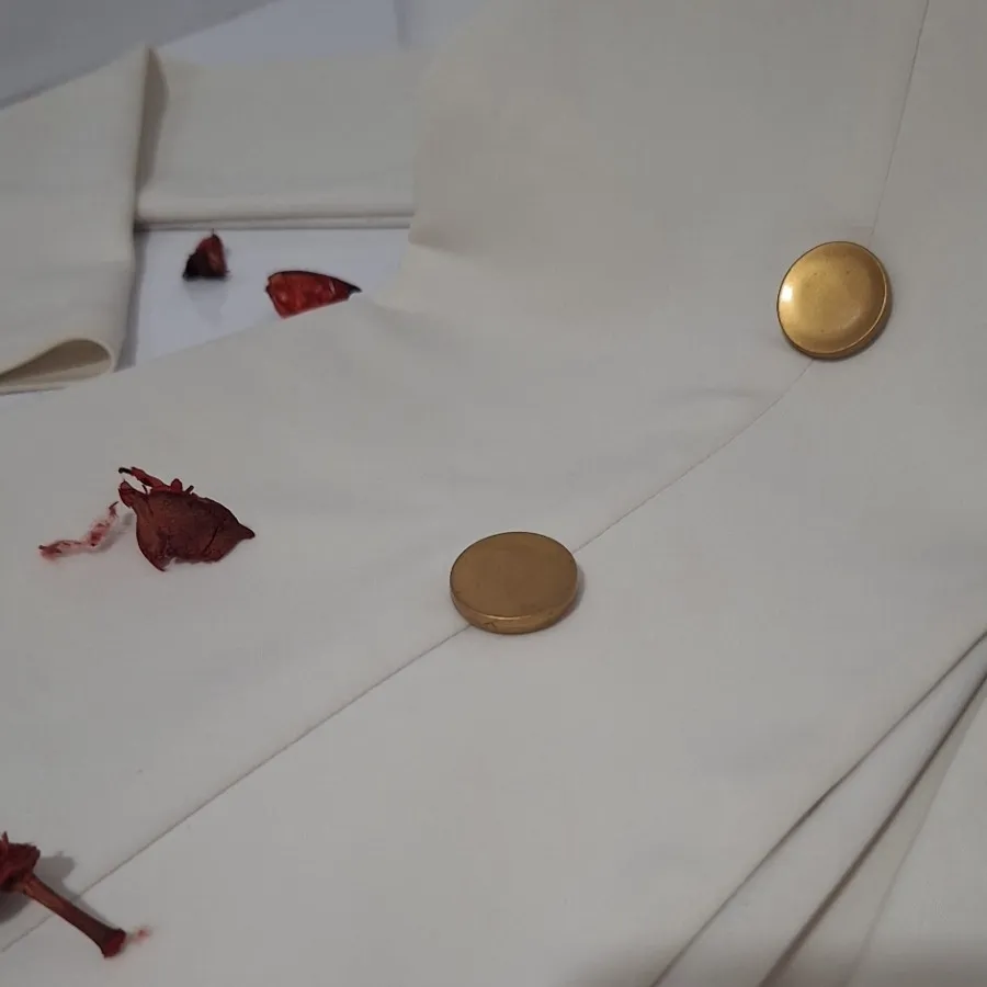 کت تک سفید طلایی