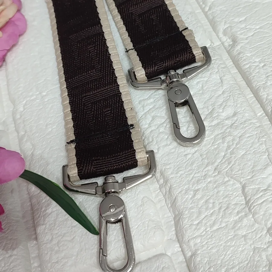 بند برزنتی طرحدار