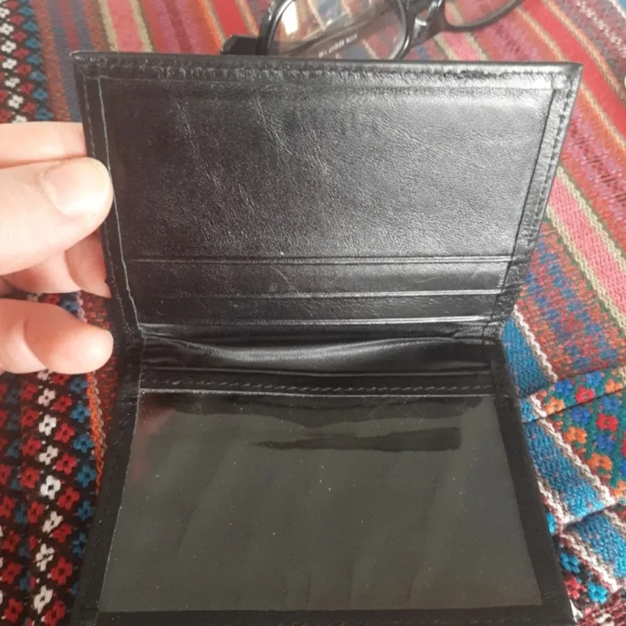 جاکارتی چرم مارال