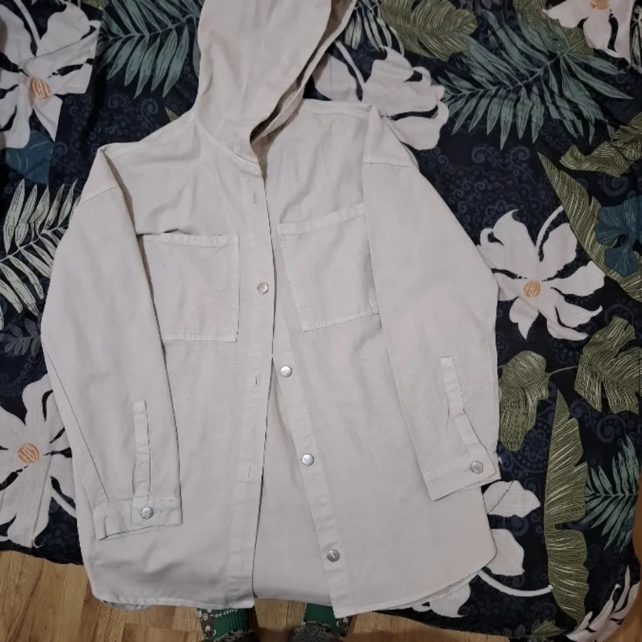 کت کلاهداری کتان