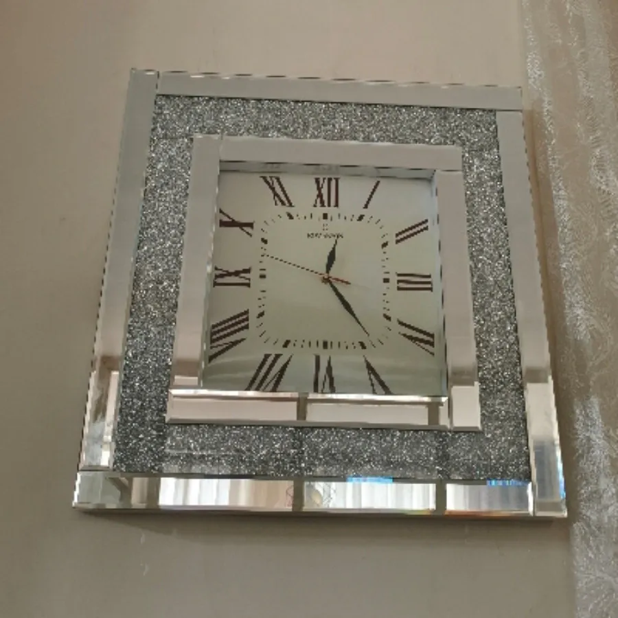 ساعت دیواری آینه کاری
