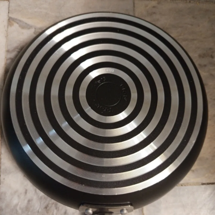 ماهی تابه اصل تفال پیرکس