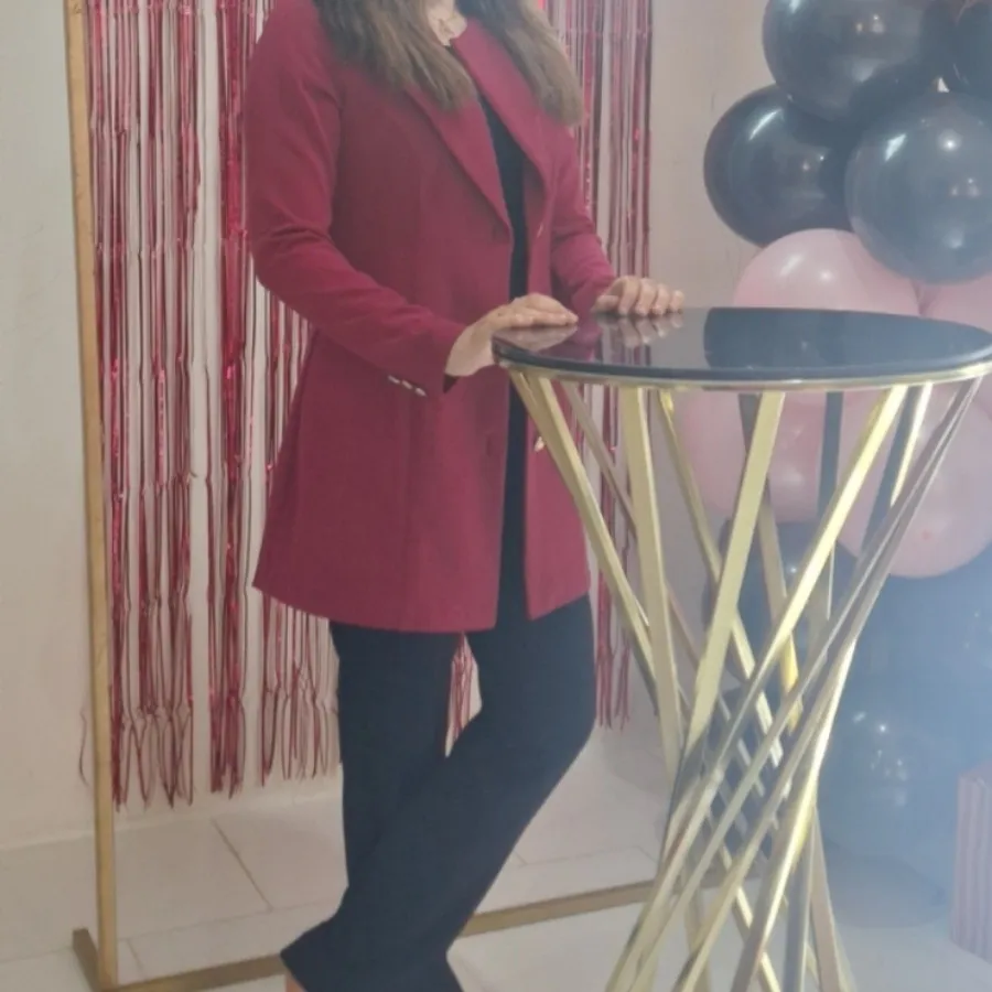 کت و شلوار و تاپ