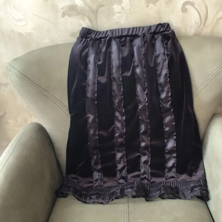 دامن مخمل مشکی