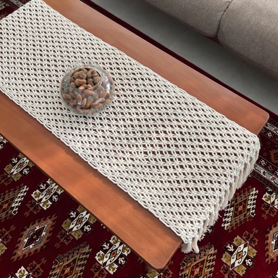 رومیزی مکرومه