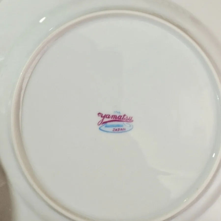 خورشت خوری گلسرخی