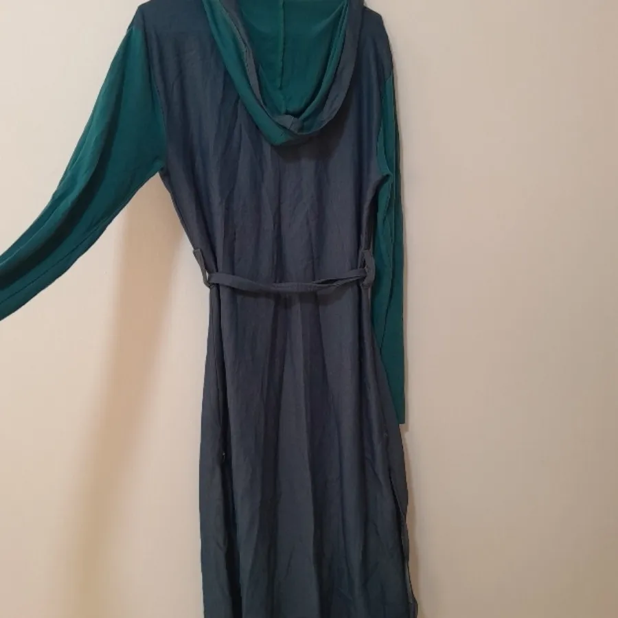 مانتو کلاه دار