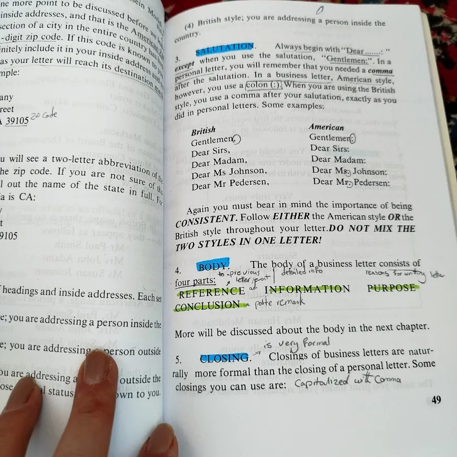 کتاب دانشگاهی