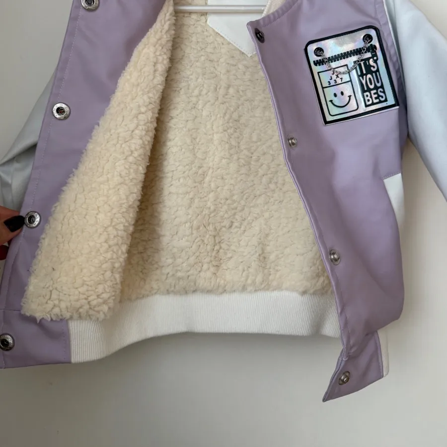 کاپشن بچگانه