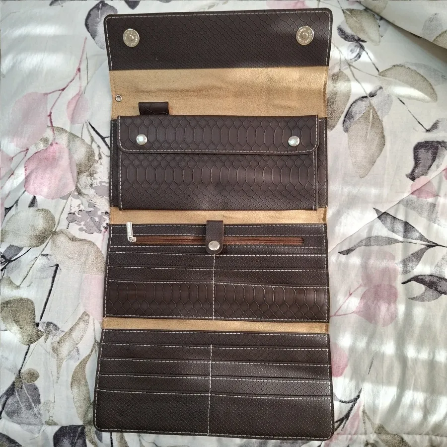 کیف پول بزرگ