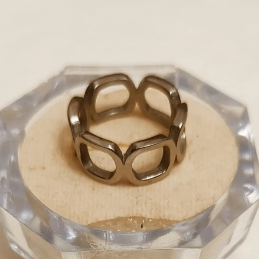 انگشتر استیل رنگ ثابت