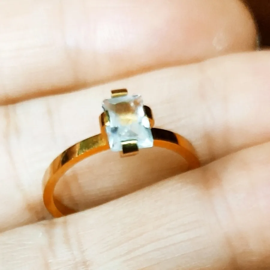 انگشتر تک نگین کپی طلا