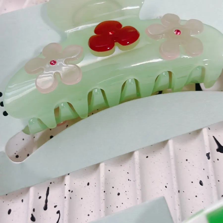 کلیپس گلدار