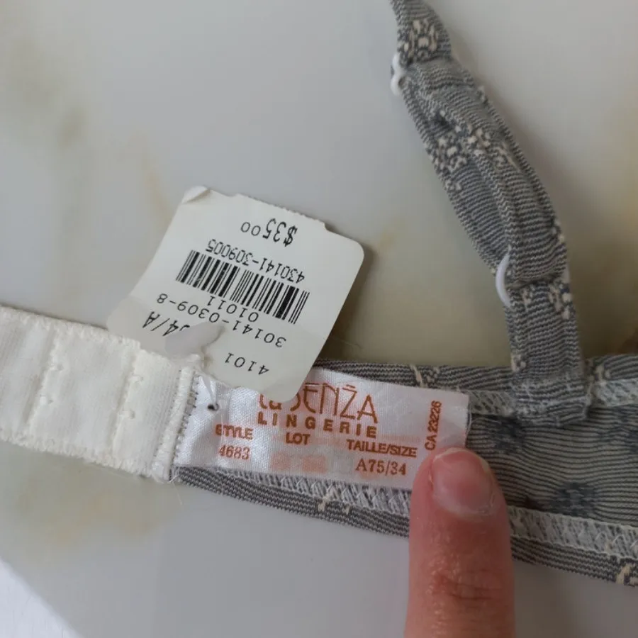 سوتین اروپایی لاسنزا