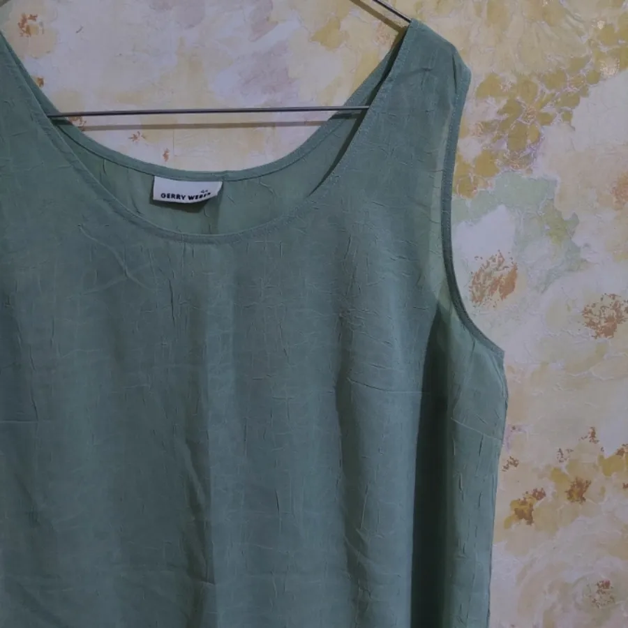 تاپ حریر سبز