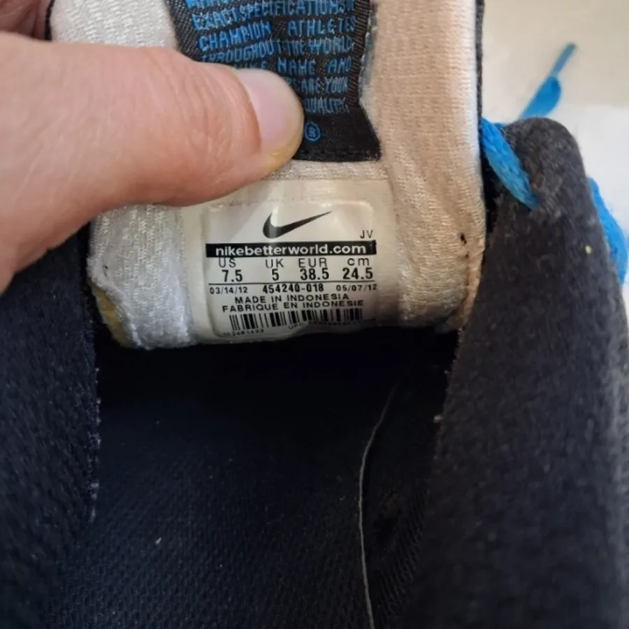 کفش اورجینال نایک