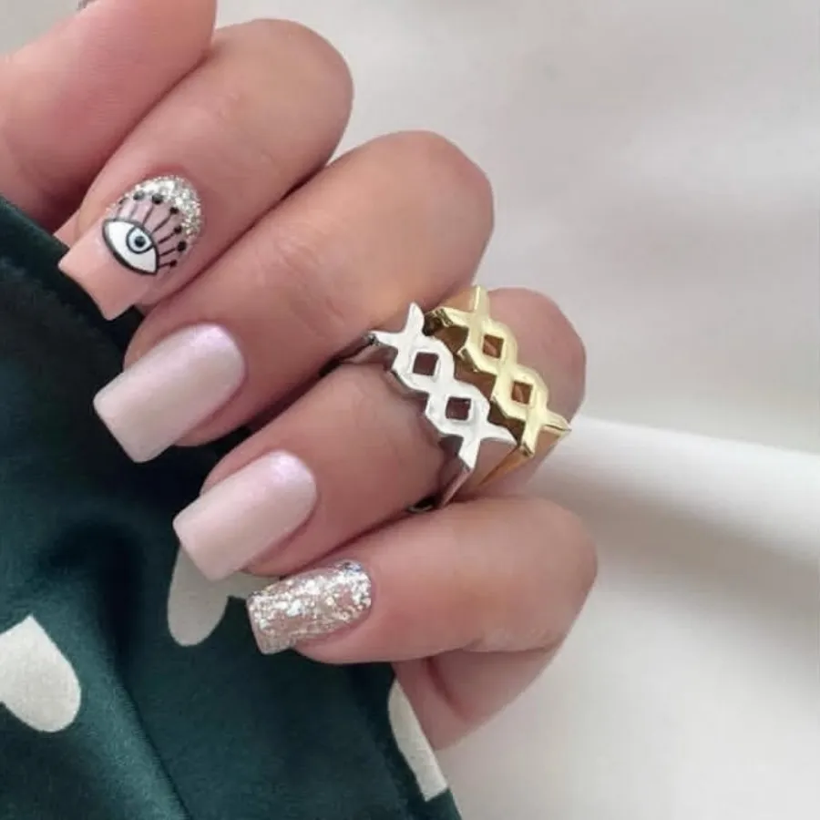 انگشتر نماد عشق