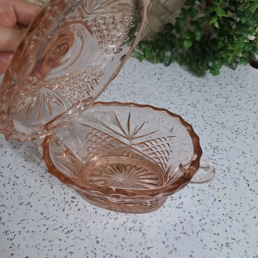 شکلات خوری صورتی شیشه ای