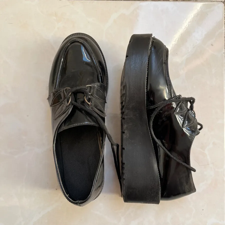 کفش لژدار ورنی