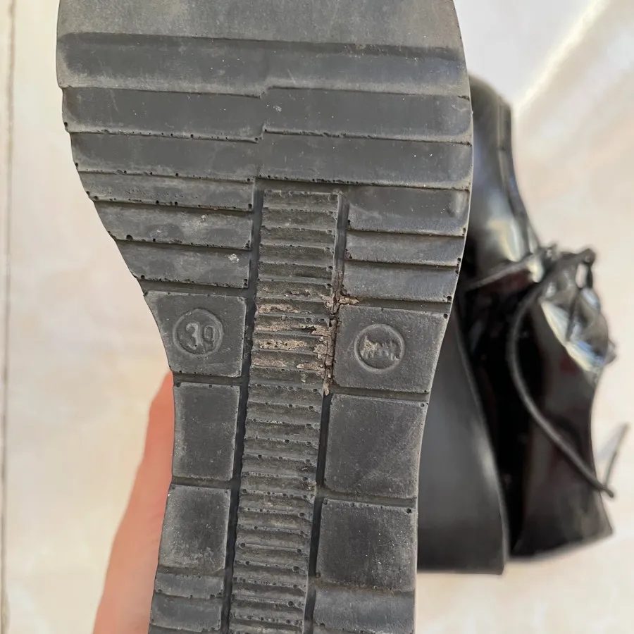 کفش لژدار ورنی