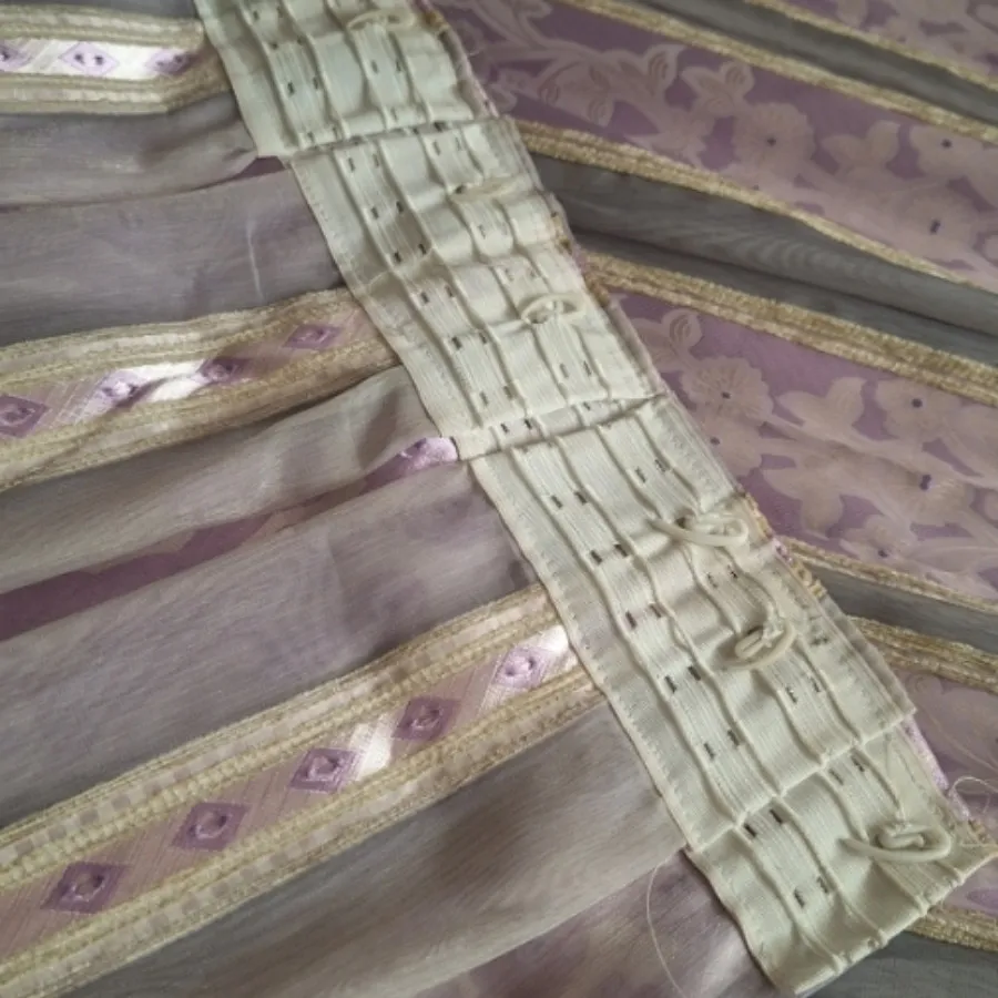 پرده یاسی شیشه ای