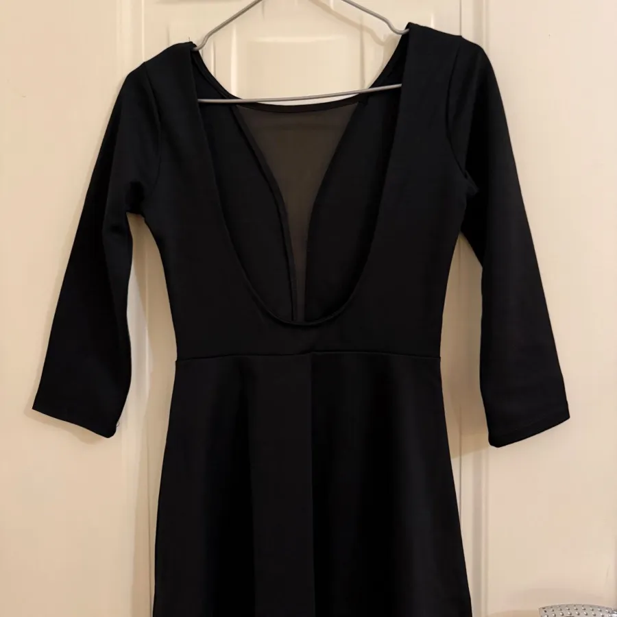 پیراهن پشت باز