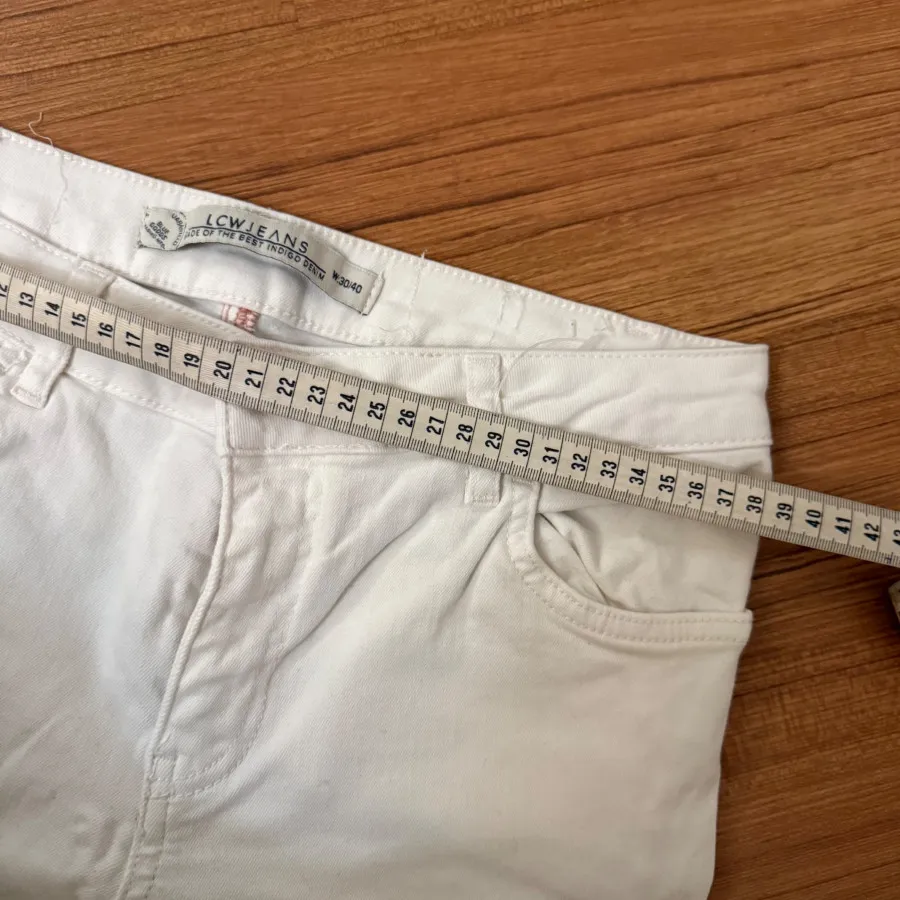 شلوار جین سفید