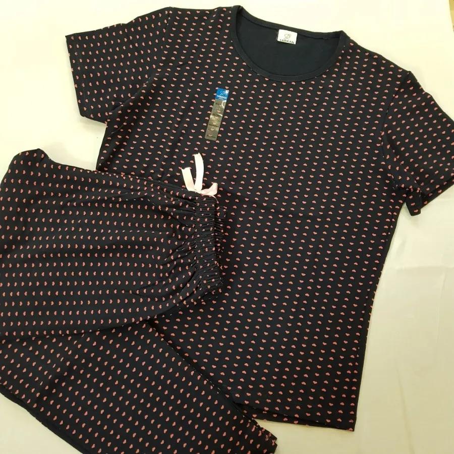 ست تیشرت و شلوار طرح دار