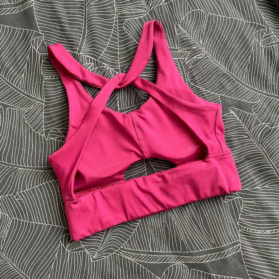 نیم تنه ورزشی سرخابی nike