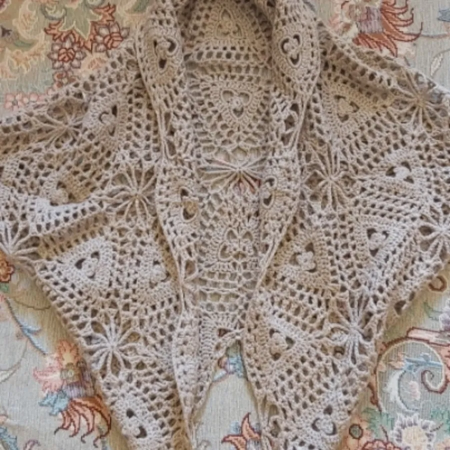 رویی لباس قلاب بافی