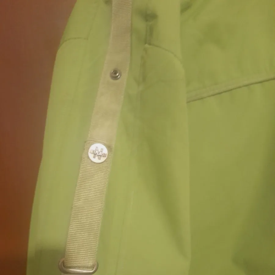 کاپشن شیک سبز