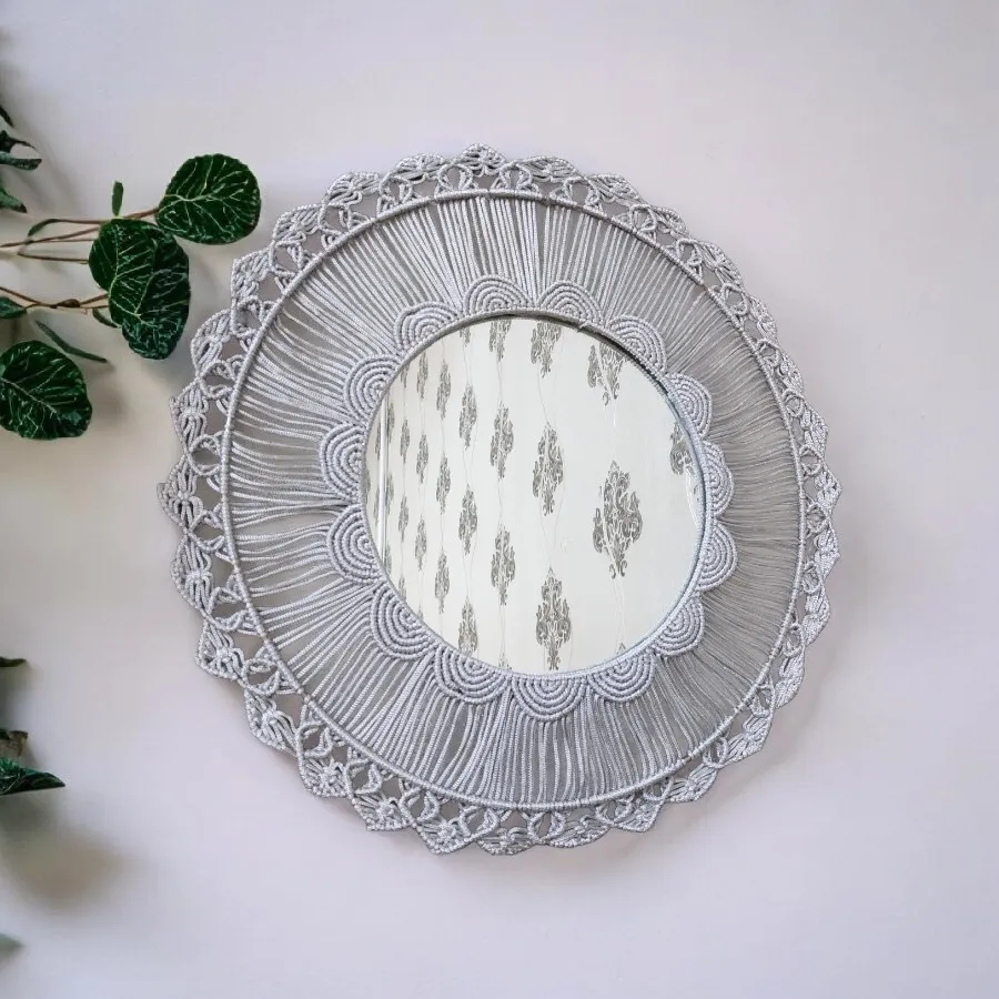 آینه مکرومه