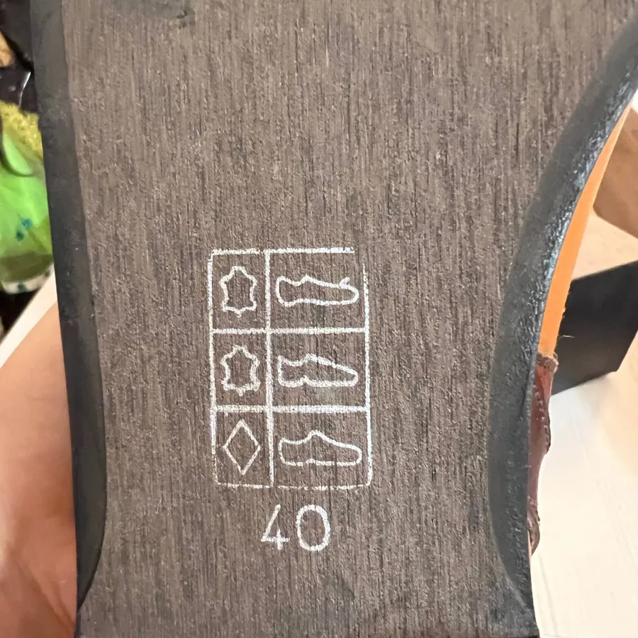 کفش چرم ماهین