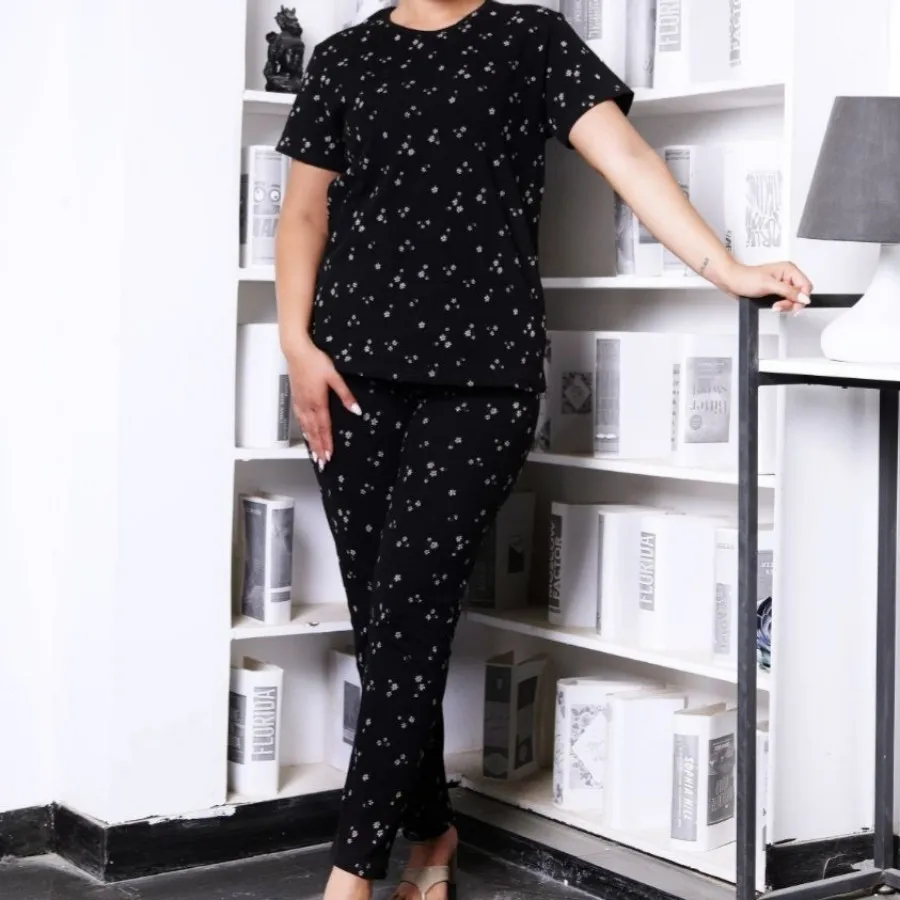 ست تیشرت و شلوار کبریتی