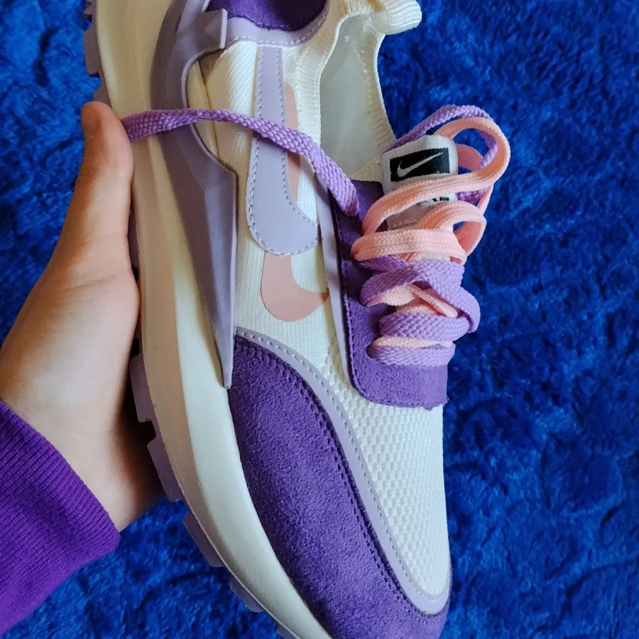 کفش ورزشی-کتونی