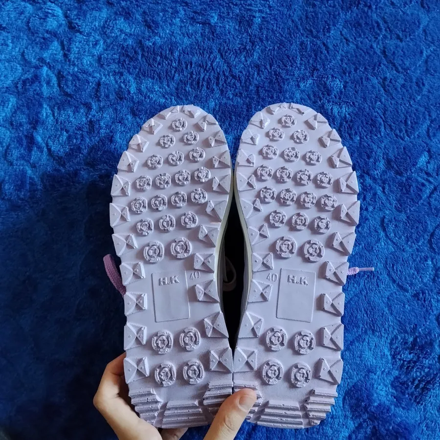 کفش ورزشی-کتونی