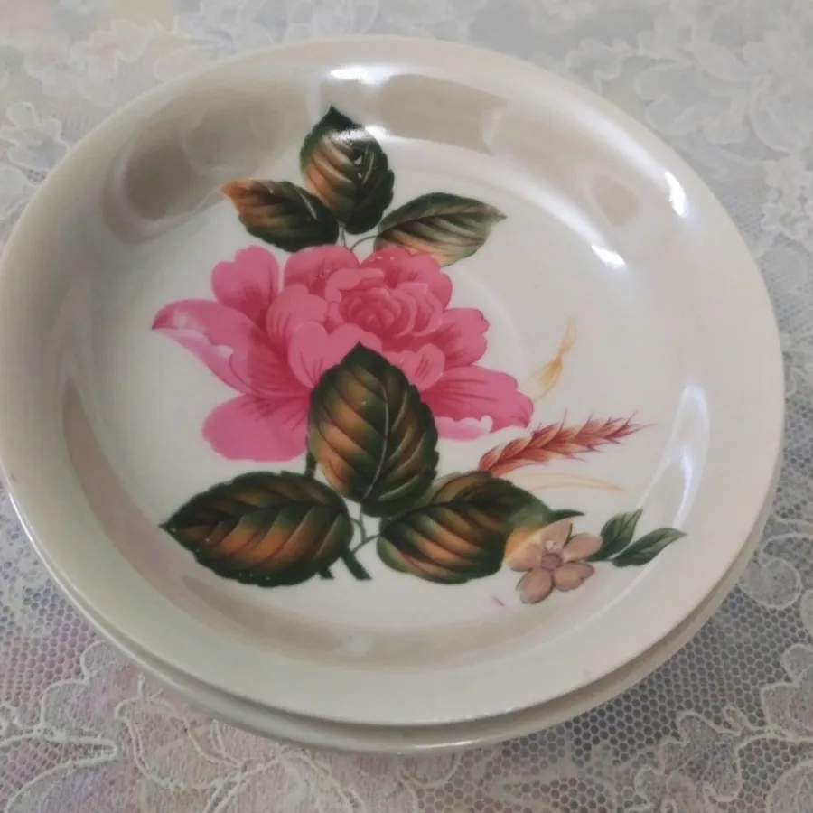 نعلبکی قدیمی چینی