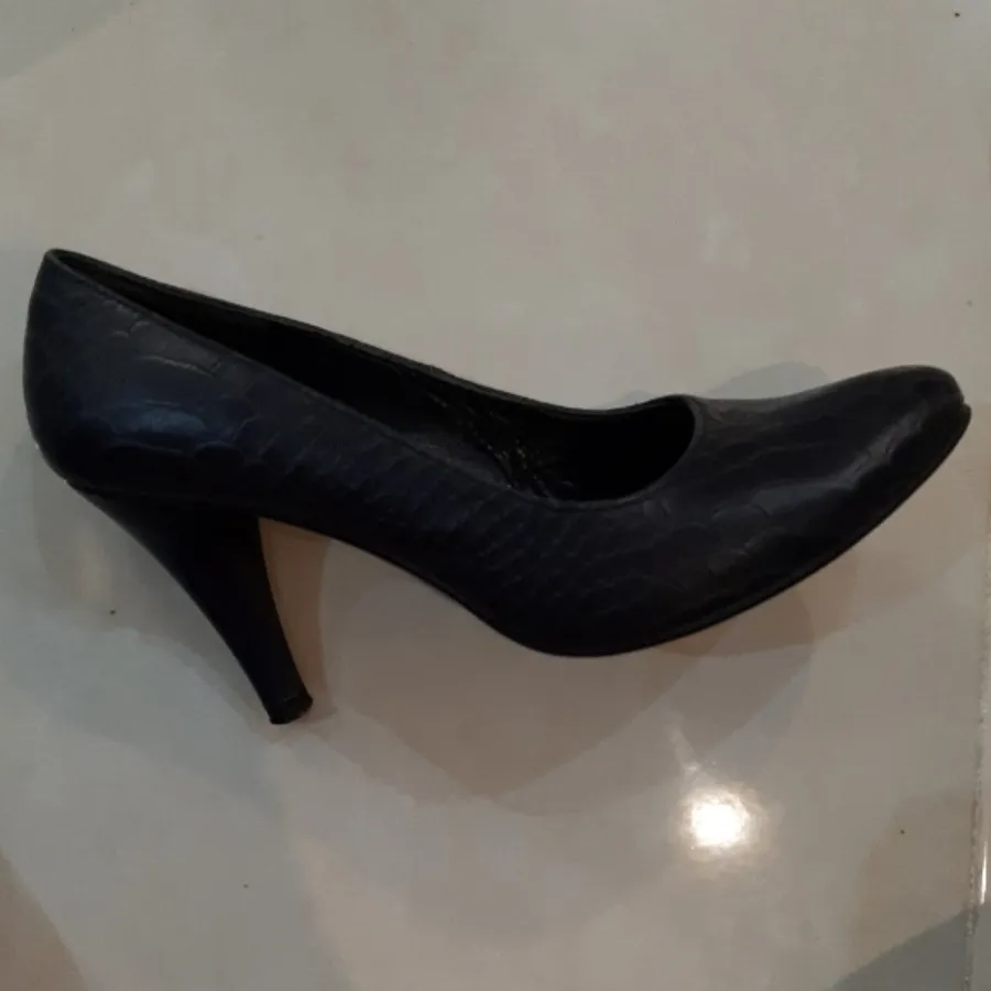 کفش پاشنهدار
