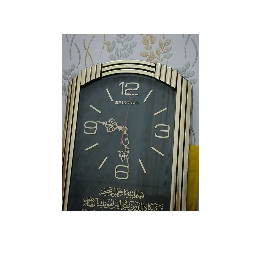 ساعت دیواری