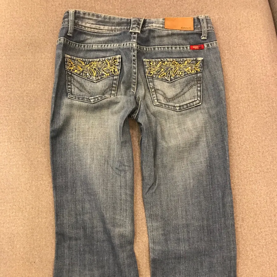 شلوار جین کار شده ONLY