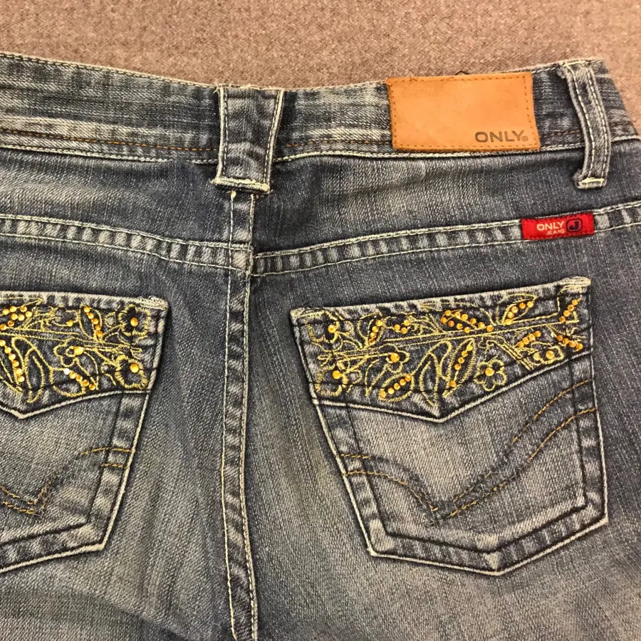 شلوار جین کار شده ONLY