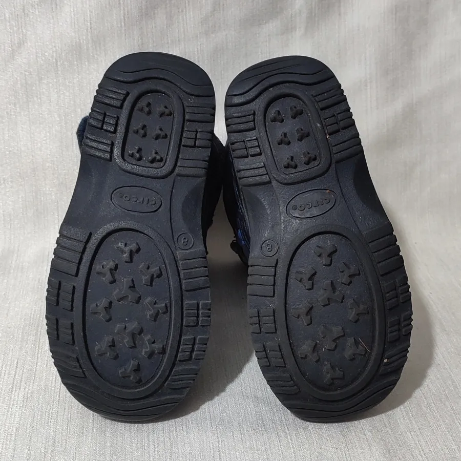 بوت بچه گانه