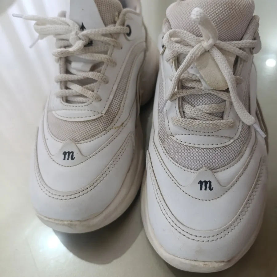 کتونی سفید سایز 38